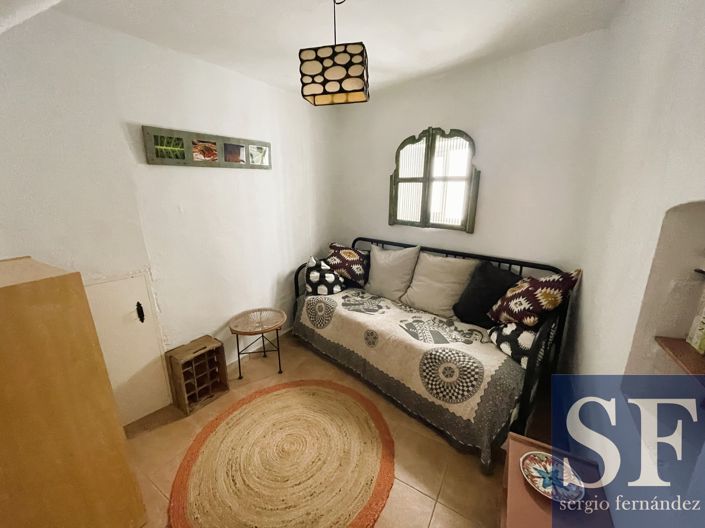 Image No.4-2 Bed Townhouse for sale