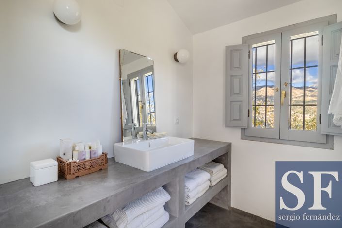 Image No.9-4 Bed Villa for sale