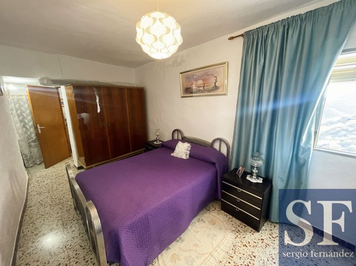 Image No.6-3 Bed Townhouse for sale