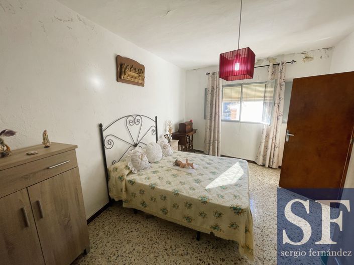 Image No.8-3 Bed Townhouse for sale