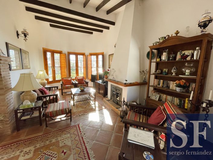 Image No.2-3 Bed Villa for sale