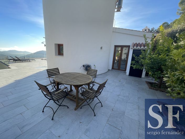 Image No.17-5 Bed Villa for sale