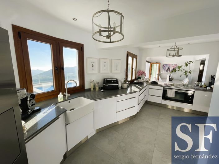 Image No.4-5 Bed Villa for sale