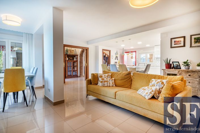 Image No.4-Villa de 7 chambres à vendre à Rincón de la Victoria