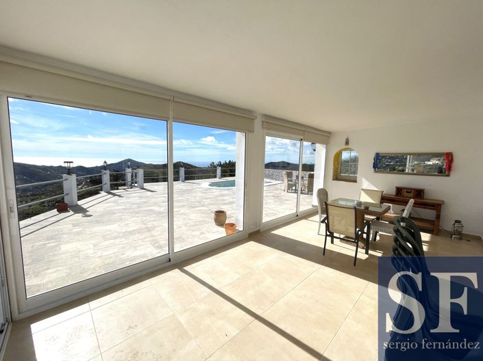 Image No.2-3 Bed Villa for sale