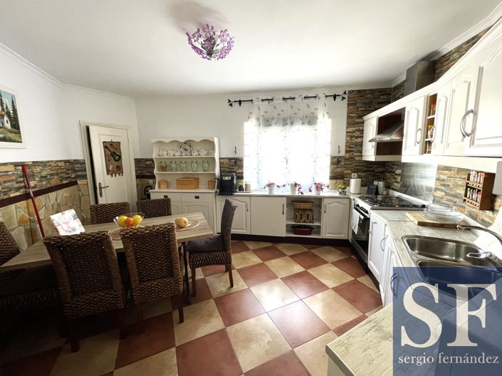 Image No.6-4 Bed Apartment for sale