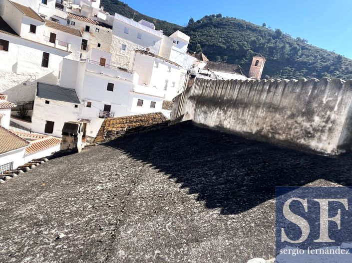 Image No.20-7 Bed Townhouse for sale