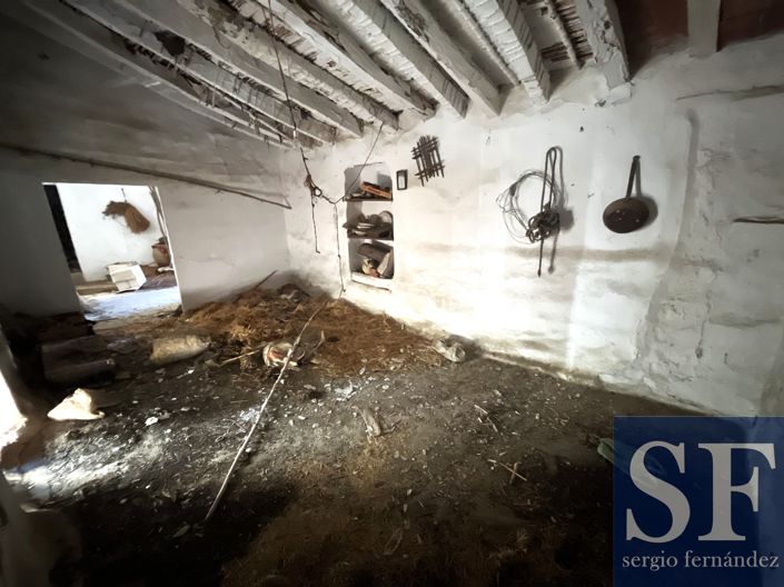 Image No.6-7 Bed Townhouse for sale