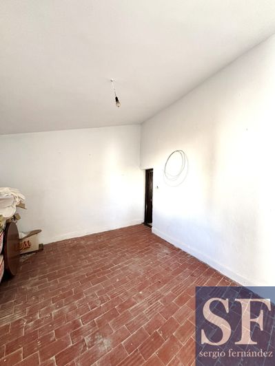 Image No.10-4 Bed Townhouse for sale