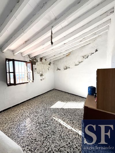 Image No.11-4 Bed Townhouse for sale