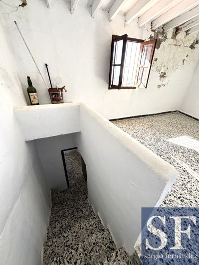 Image No.13-4 Bed Townhouse for sale