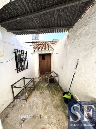 Image No.5-4 Bed Townhouse for sale