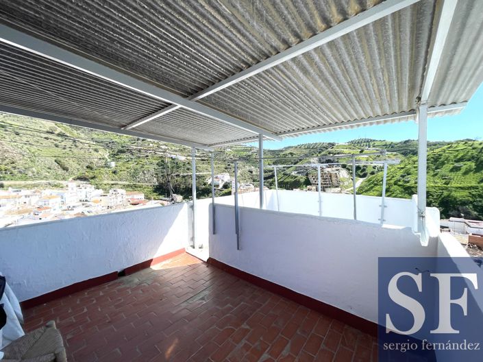 Image No.15-4 Bed Townhouse for sale