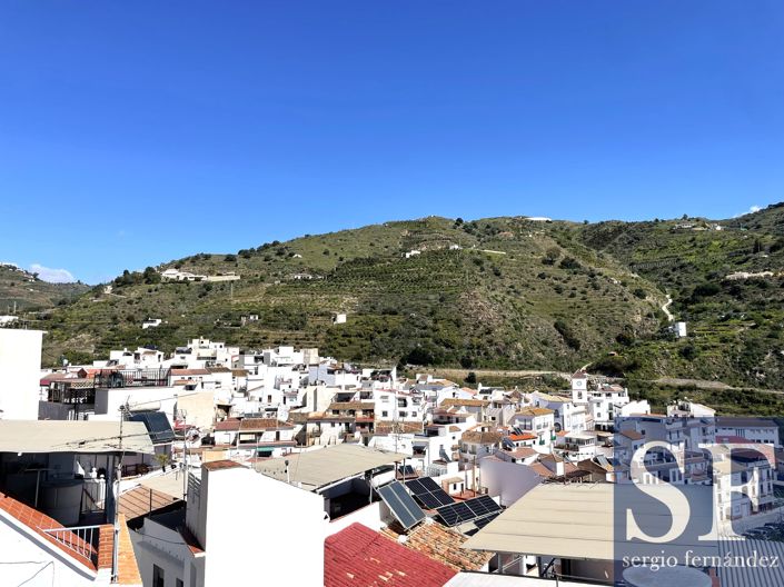 Image No.18-4 Bed Townhouse for sale