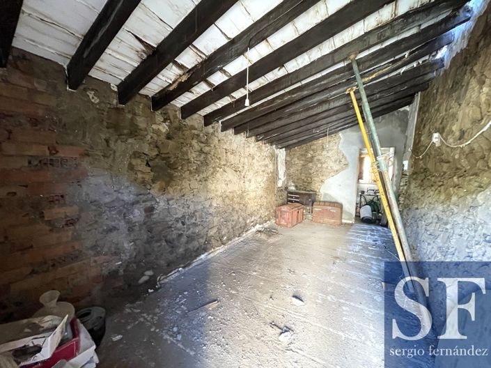 Image No.11-Villa for sale