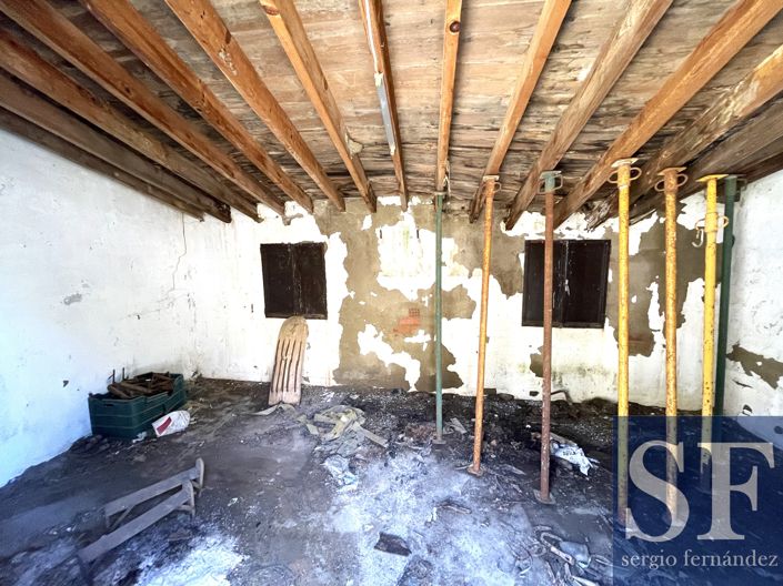 Image No.2-Villa for sale