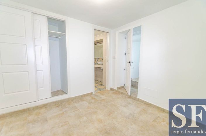 Image No.7-2 Bed Townhouse for sale