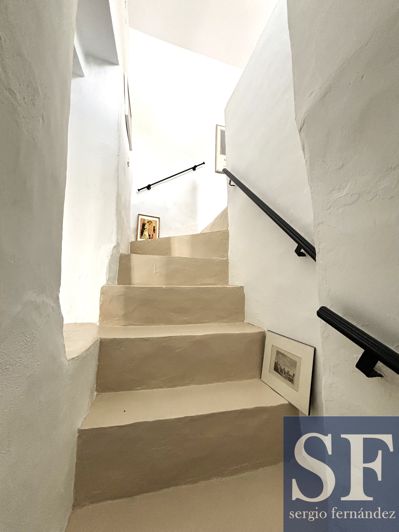 Image No.12-1 Bed Townhouse for sale