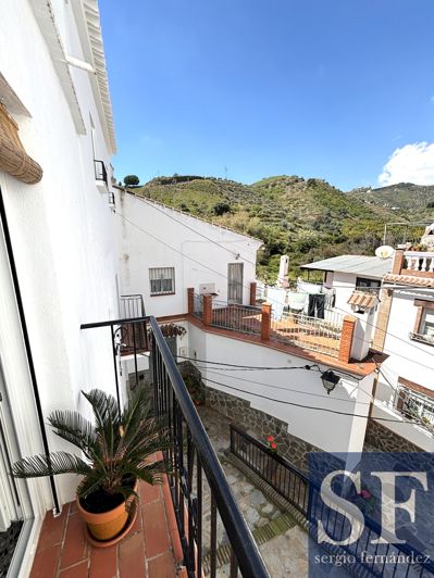 Image No.16-1 Bed Townhouse for sale