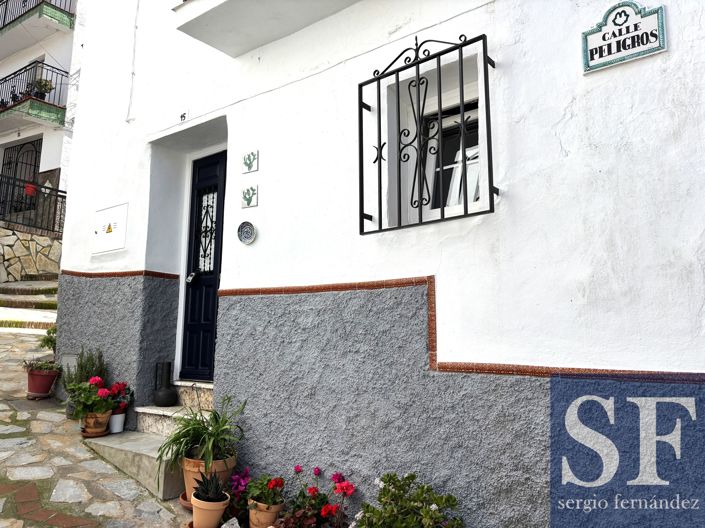 Image No.19-1 Bed Townhouse for sale