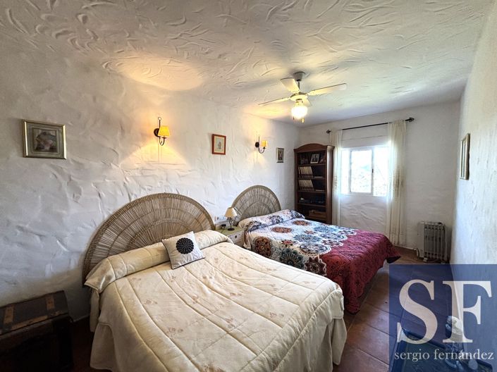 Image No.4-2 Bed Villa for sale