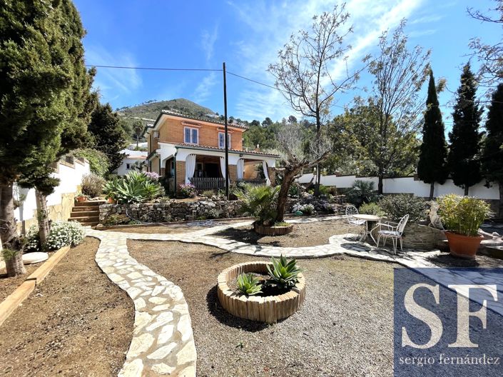 Image No.15-4 Bed Villa for sale