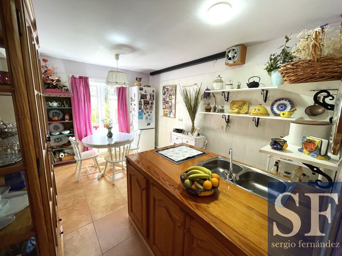 Image No.4-4 Bed Villa for sale