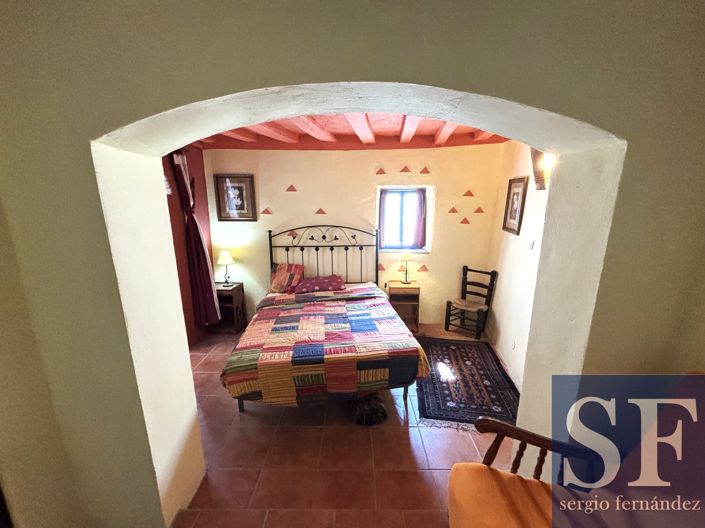 Image No.10-1 Bed Townhouse for sale