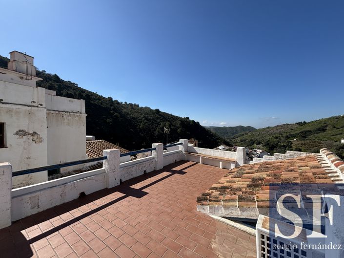 Image No.16-1 Bed Townhouse for sale