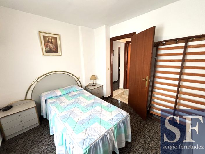 Image No.12-5 Bed Townhouse for sale