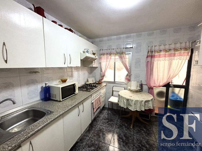 Image No.5-5 Bed Townhouse for sale