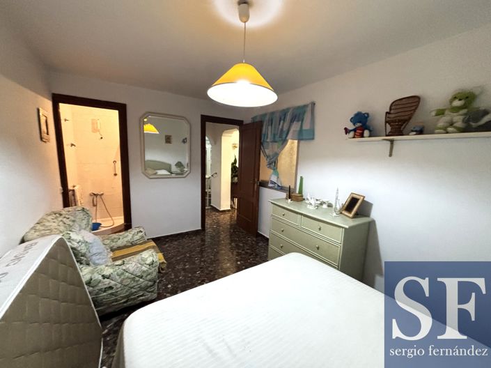 Image No.9-5 Bed Townhouse for sale