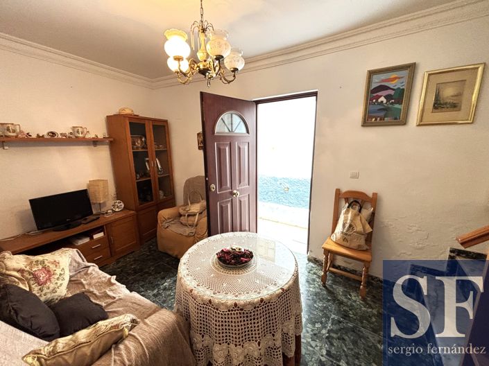 Image No.2-5 Bed Townhouse for sale