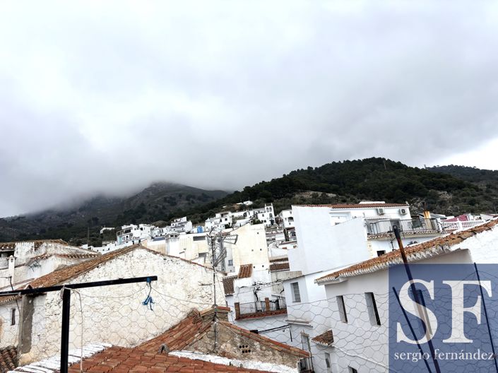 Image No.20-5 Bed Townhouse for sale