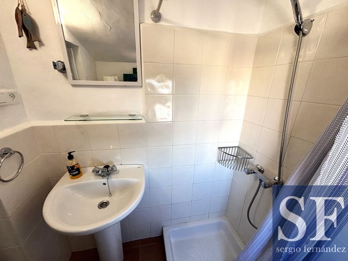 Image No.13-1 Bed Townhouse for sale