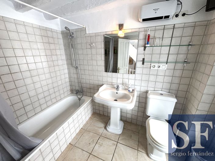 Image No.11-2 Bed Townhouse for sale