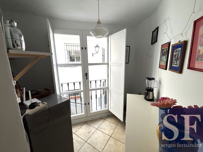 Image No.14-2 Bed Townhouse for sale