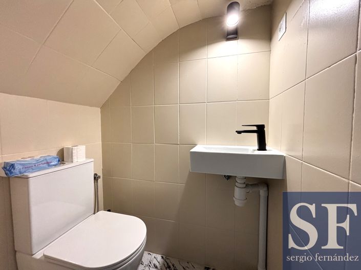 Image No.15-4 Bed Townhouse for sale