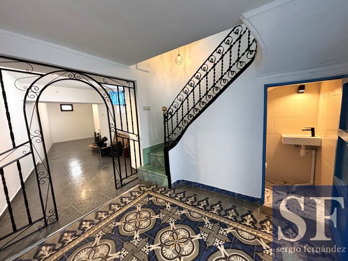 Image No.16-4 Bed Townhouse for sale