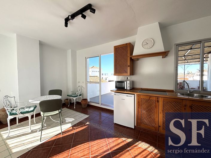 Image No.5-4 Bed Townhouse for sale