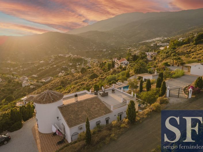 Image No.20-5 Bed Villa for sale