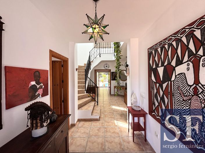 Image No.11-5 Bed Villa for sale