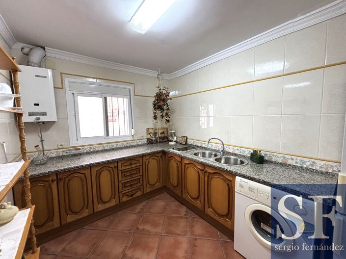 Image No.4-3 Bed Townhouse for sale