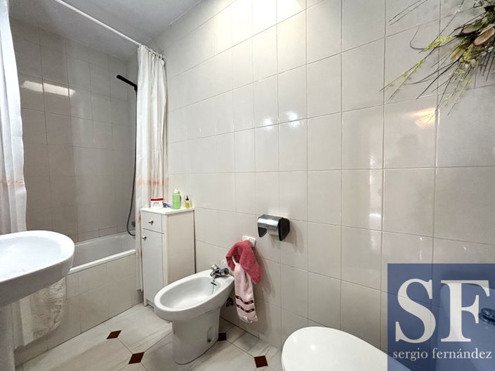 Image No.10-1 Bed Townhouse for sale