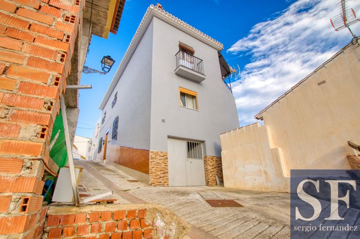 Image No.3-3 Bed Townhouse for sale