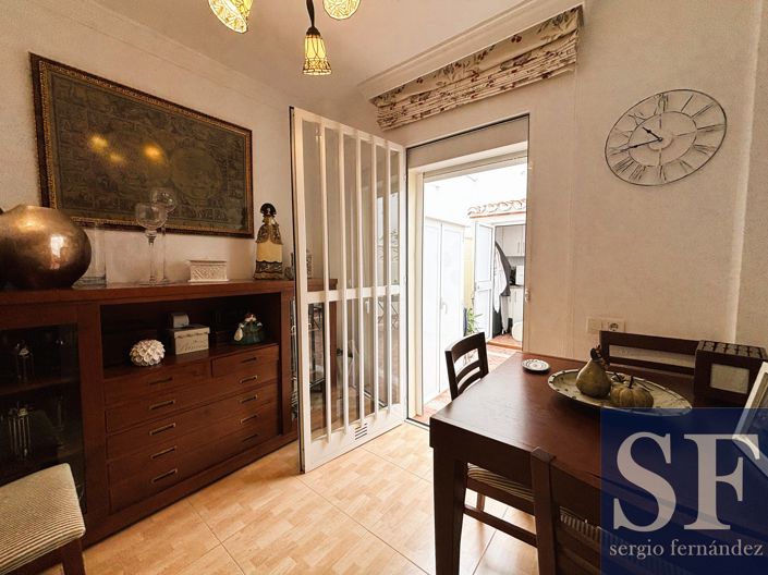 Image No.11-3 Bed Townhouse for sale