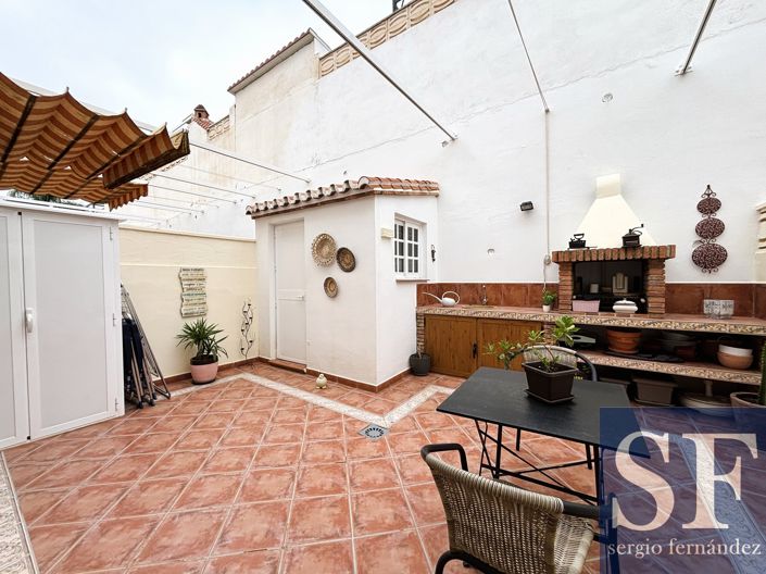 Image No.13-3 Bed Townhouse for sale