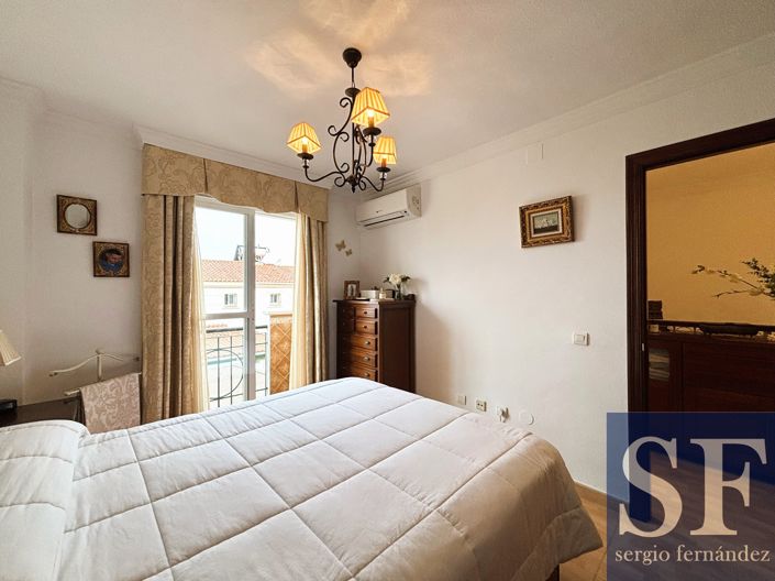 Image No.6-3 Bed Townhouse for sale