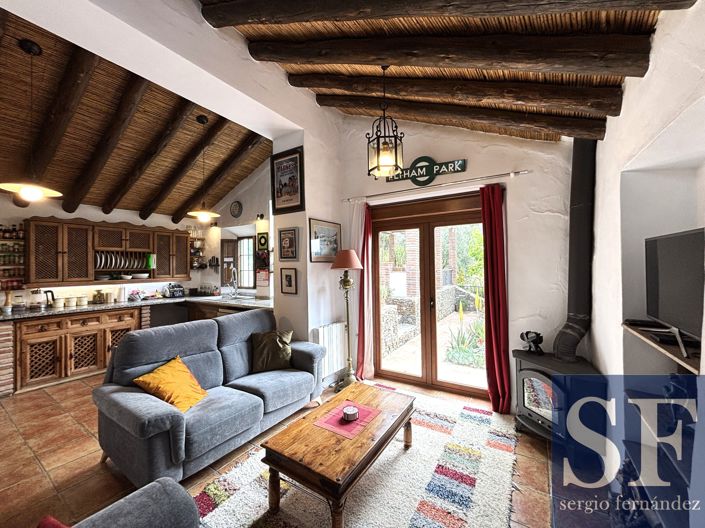 Image No.2-3 Bed Villa for sale