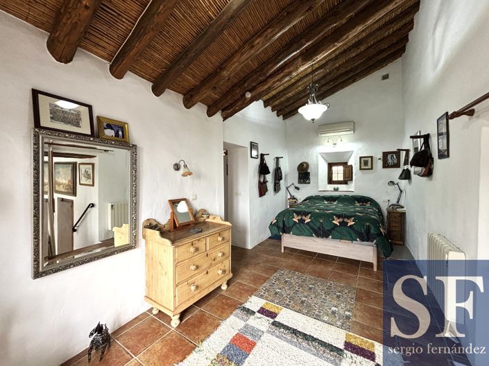Image No.6-3 Bed Villa for sale